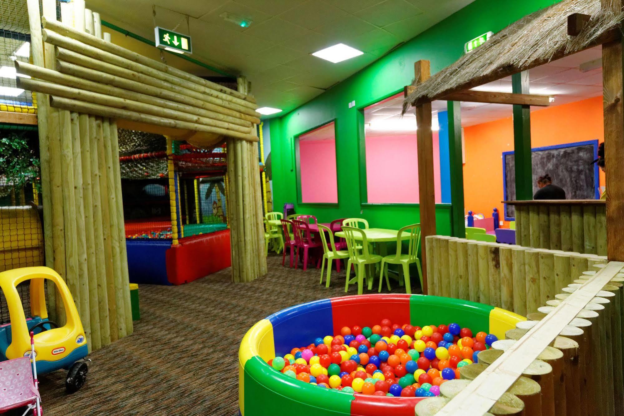 Pontins-Southport Holiday Park Exteriér fotografie